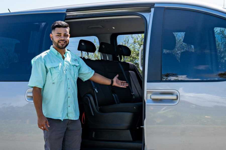 minivan74x43