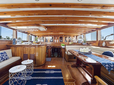 Brisa-Elegante-Below-Deck